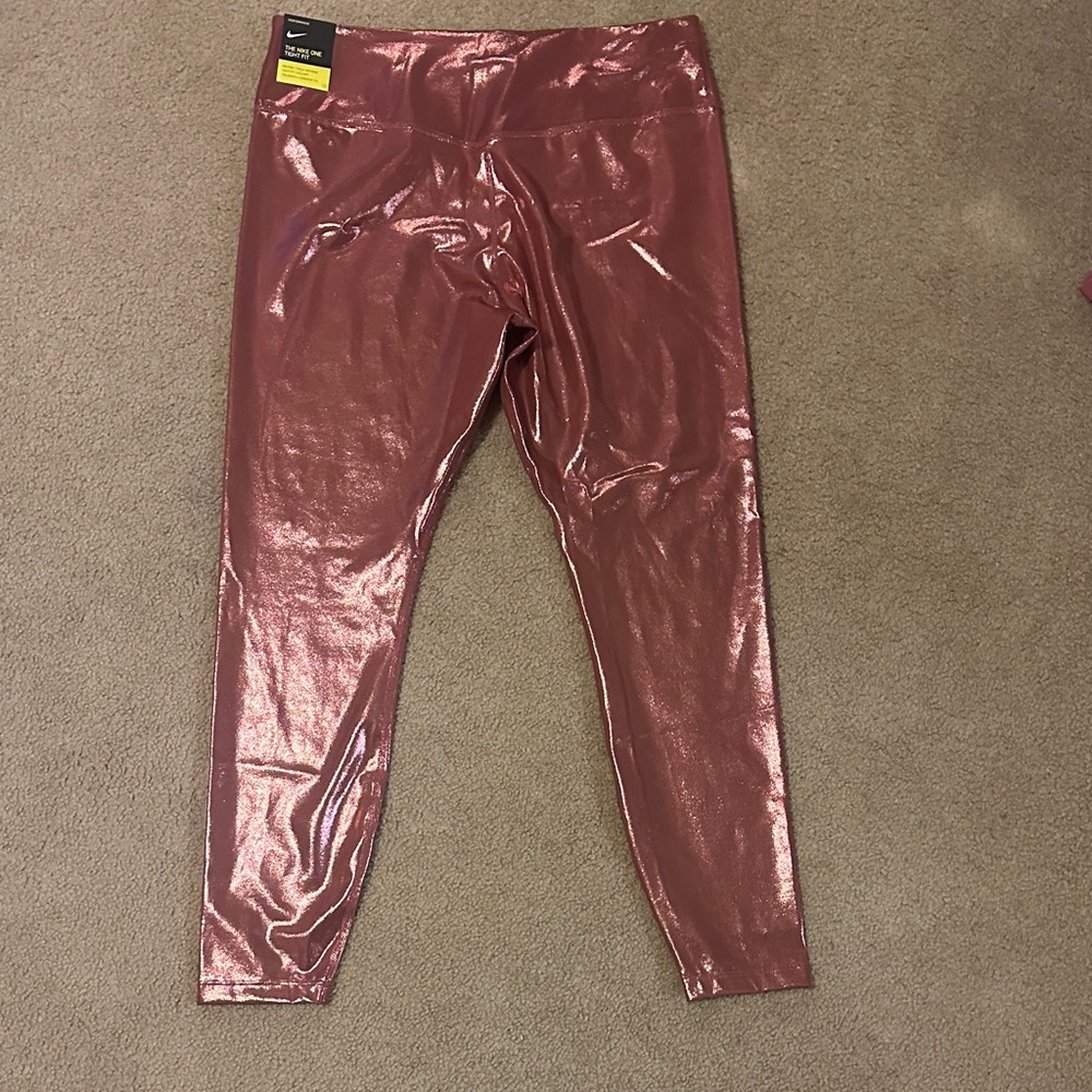 Nike Metallic Leggings - Picture 3 of 4